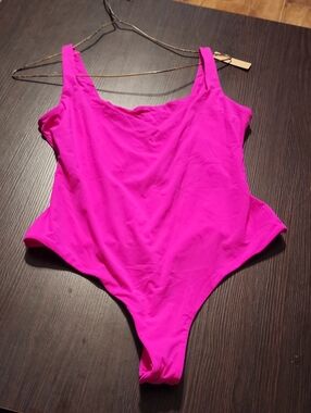 Women's Bright Pink Scoop Neck Bodysuit